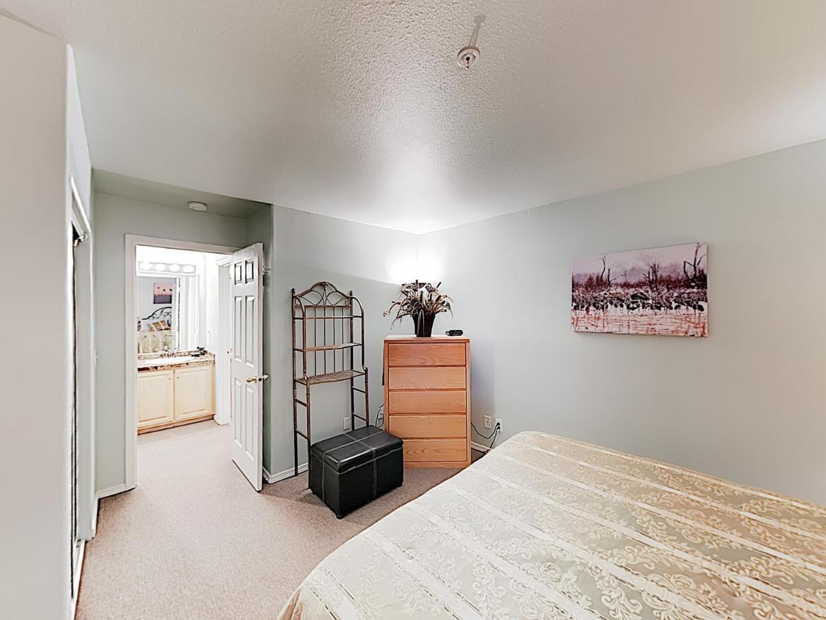 New Listing! Bay-View Beauty With Private Balcony Condo Lincoln City Esterno foto