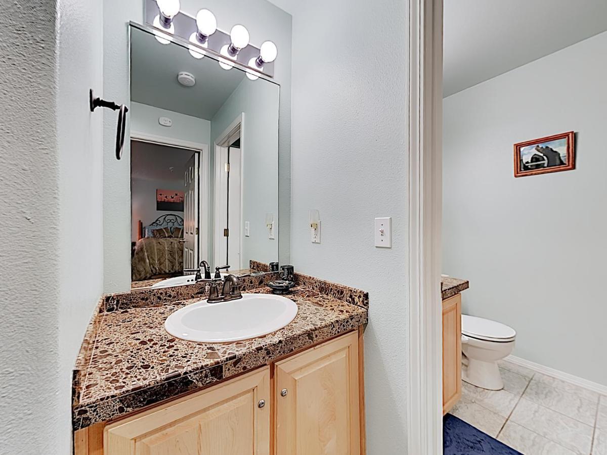 New Listing! Bay-View Beauty With Private Balcony Condo Lincoln City Esterno foto
